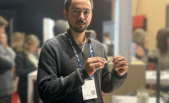Controlador bucal para usar cualquier dispositivo sin manos