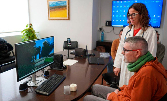 Controlar les pantalles amb un ‘joystick’ a la boca